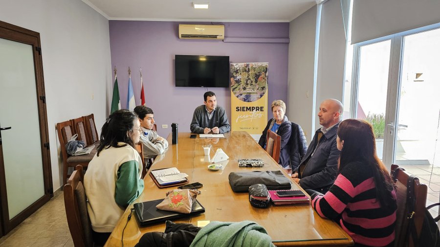 ENCUENTRO. Un instante de la reciente reuni&oacute;n.