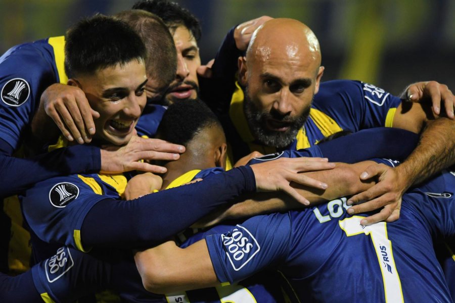 EL CANALLA GOLEÓ AL ELENCO VENEZOLANO