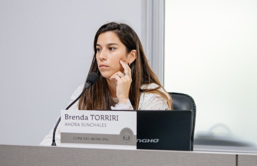 Brenda Torriri en su banca.
