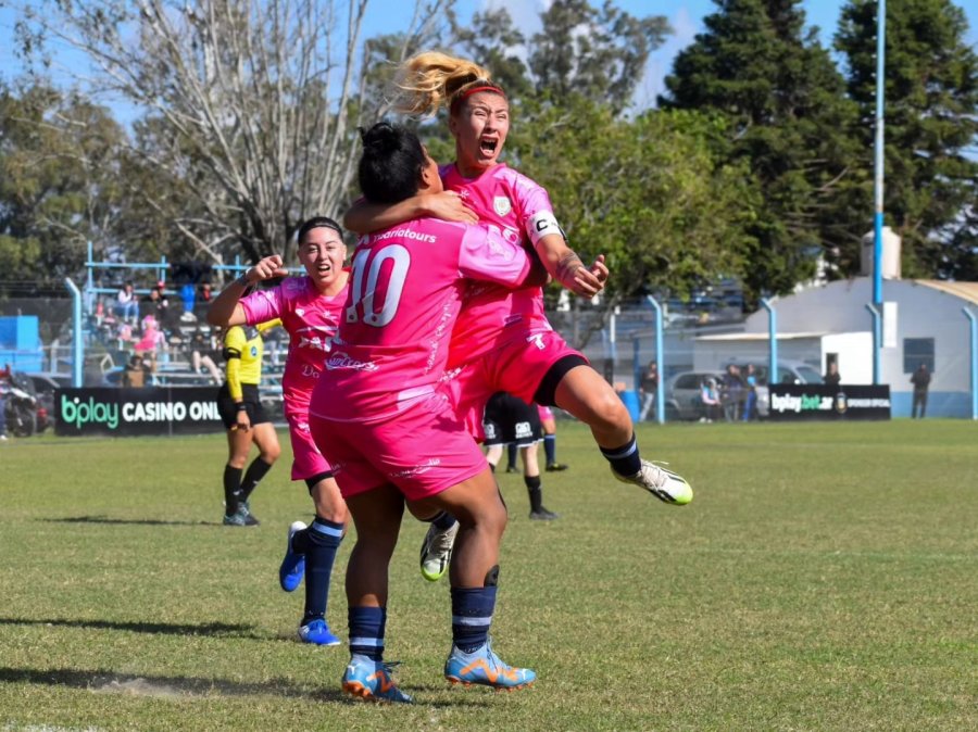 LAS CHICAS DE LA CREMA RECIBEN ESTE SÁBADO A ARGENTINOS