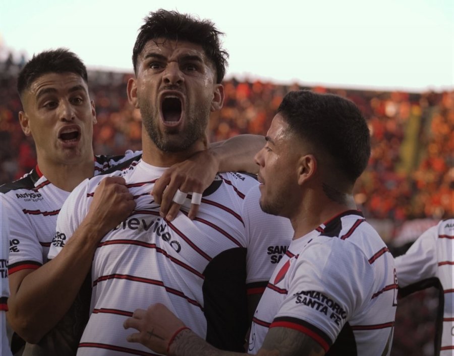 TOLEDO, DE PENAL, LE DIO LA VICTORIA AL SABALERO