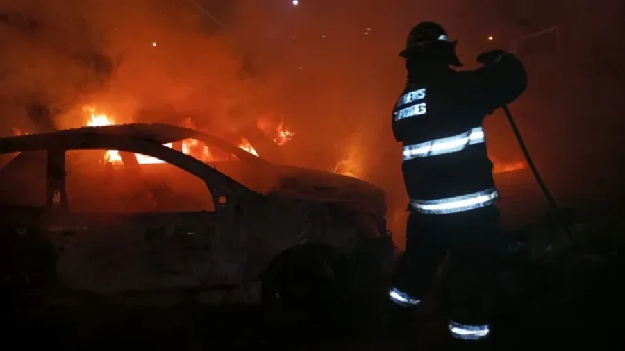 Los Bomberos trabajaron arduamente.