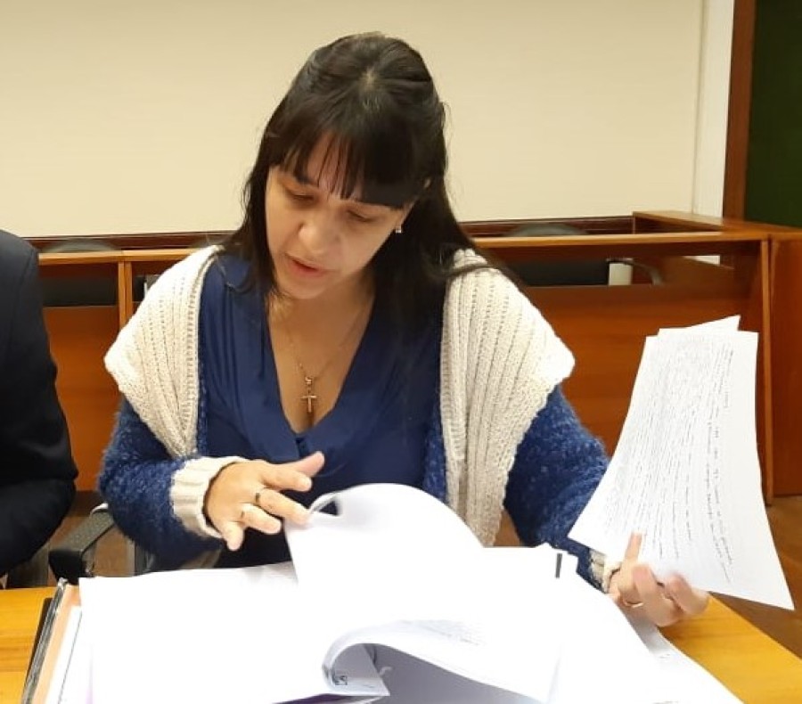 La fiscal que representó al MPA en el debate es Alejandra Del Río Ayala.