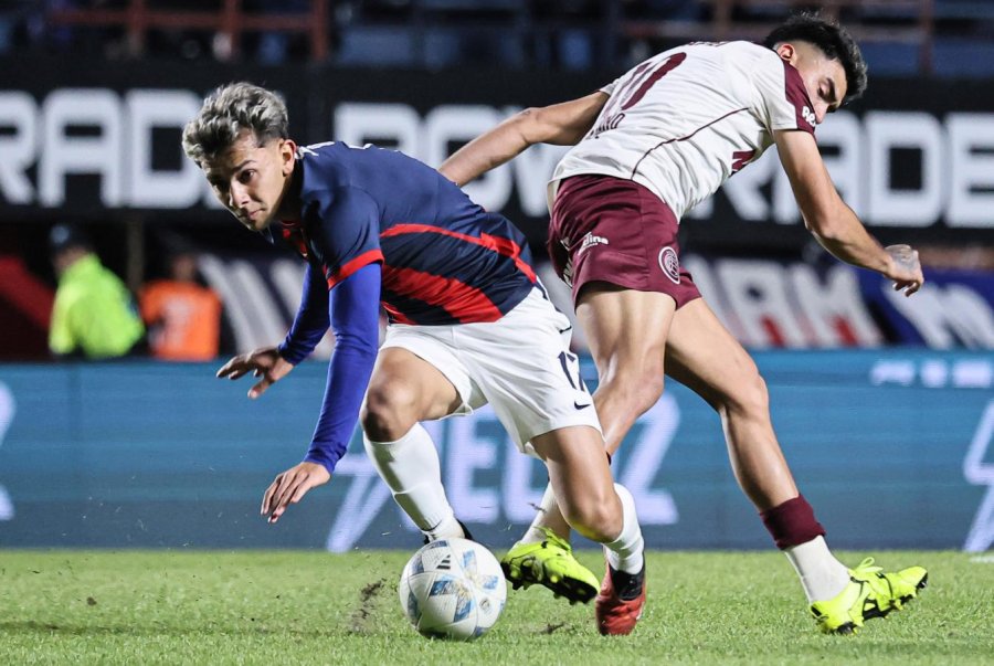 SAN LORENZO Y LANÚS IGUALARON 1 A 1