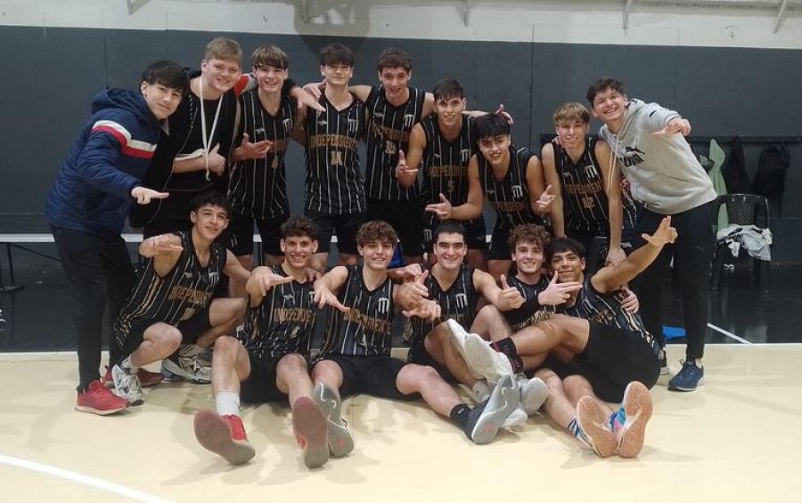 A TERCERA FASE./ El U21 de Independiente.