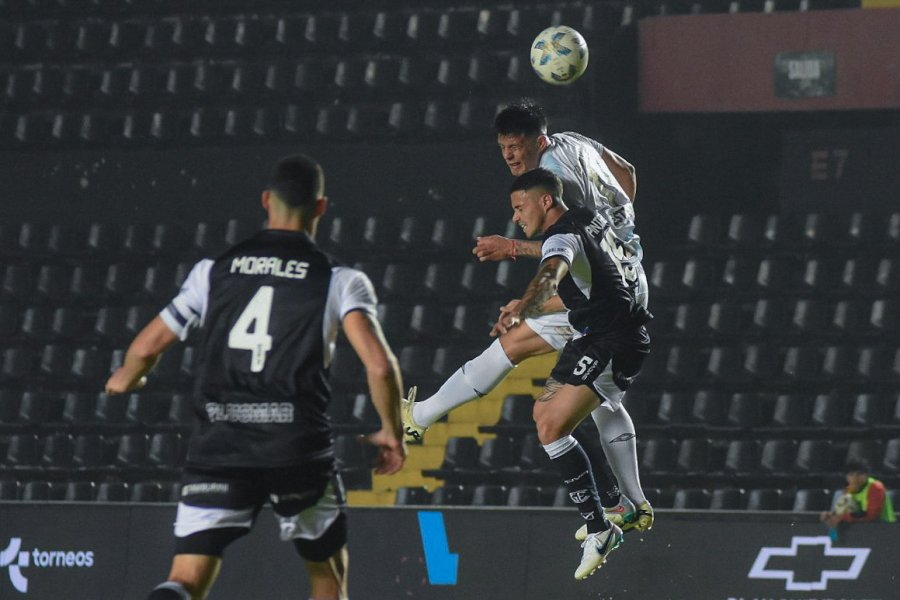 CLASIFICACION./ Fue para el Lobo.