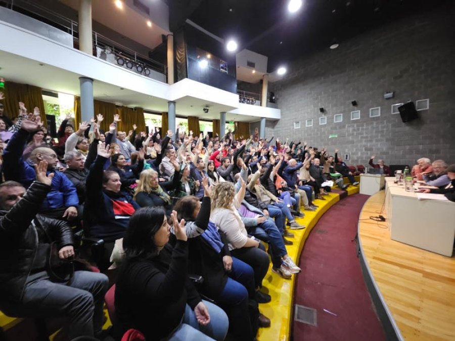 El Plenario de ATE aceptó por amplio margen la oferta salarial de la Provincia.