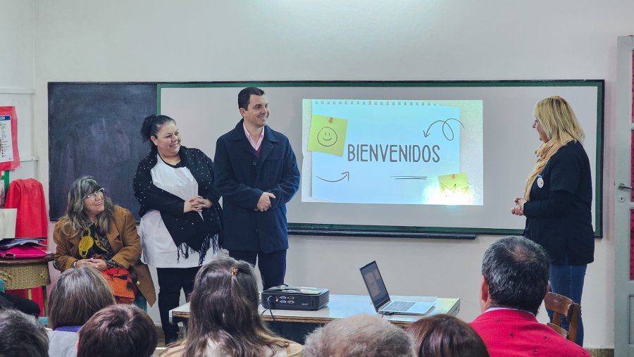 CONSEJO. En la imagen el mandatario local, Mauro Gilabert, participando del cónclave.