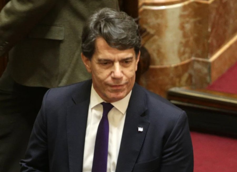 RUMORES. El vocero Adorni rechaz&oacute; la dimisi&oacute;n del hasta ahora funcionario.