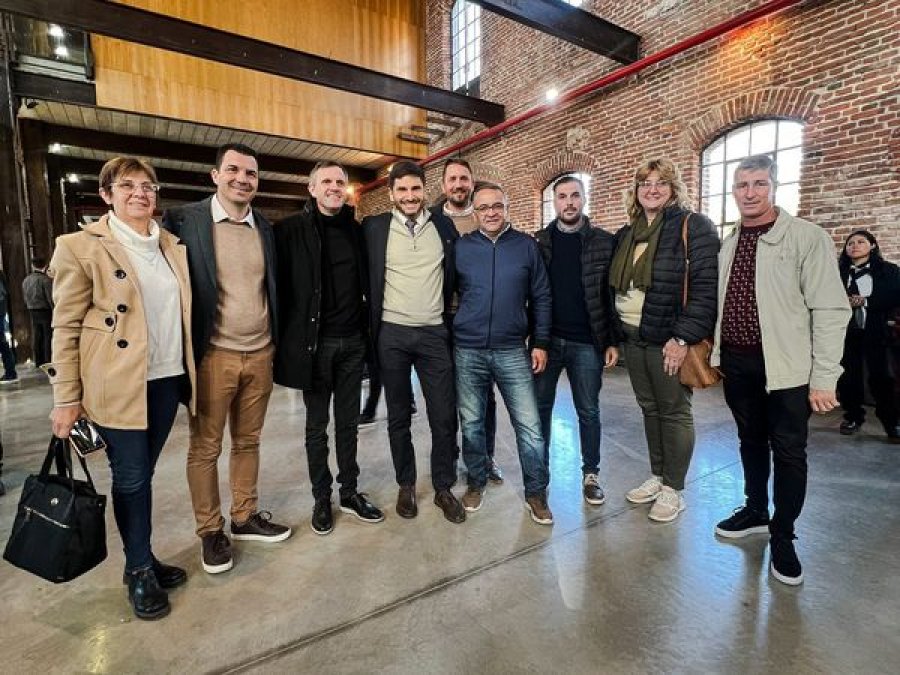 Autoridades participantes del relanzamiento.