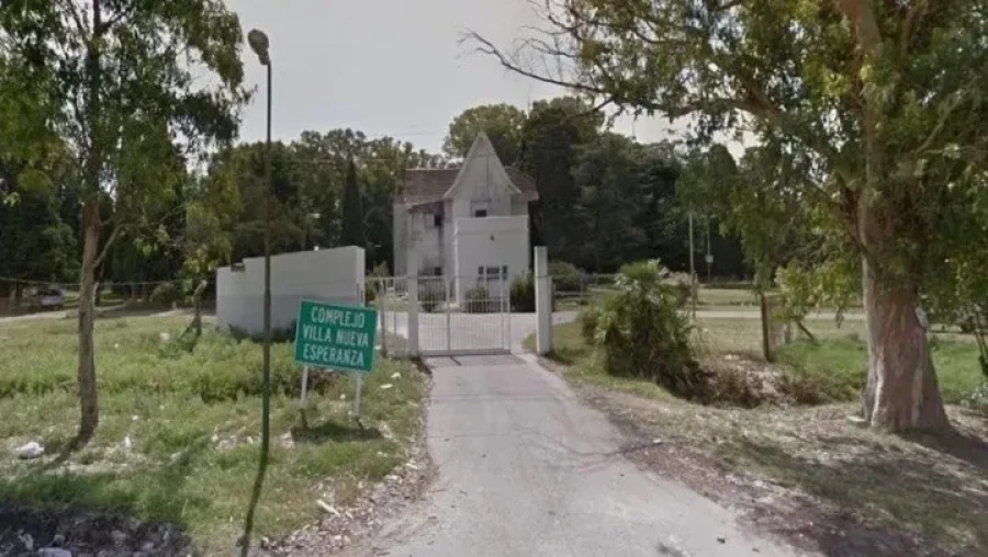 De aqu&iacute; se fugaron los menores.