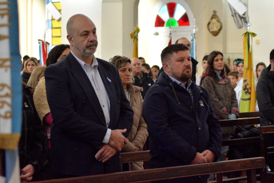 Santiago Dobler y Pablo Pinotti durante el Te Deum.