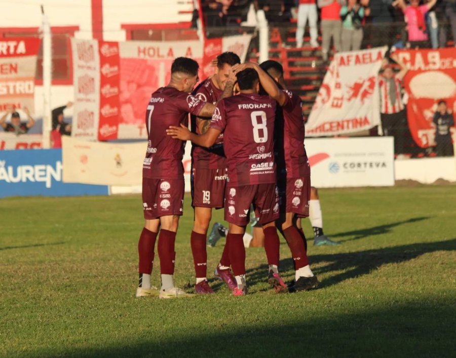 SEGUIR SUMANDO./ Duelo clave para el León.