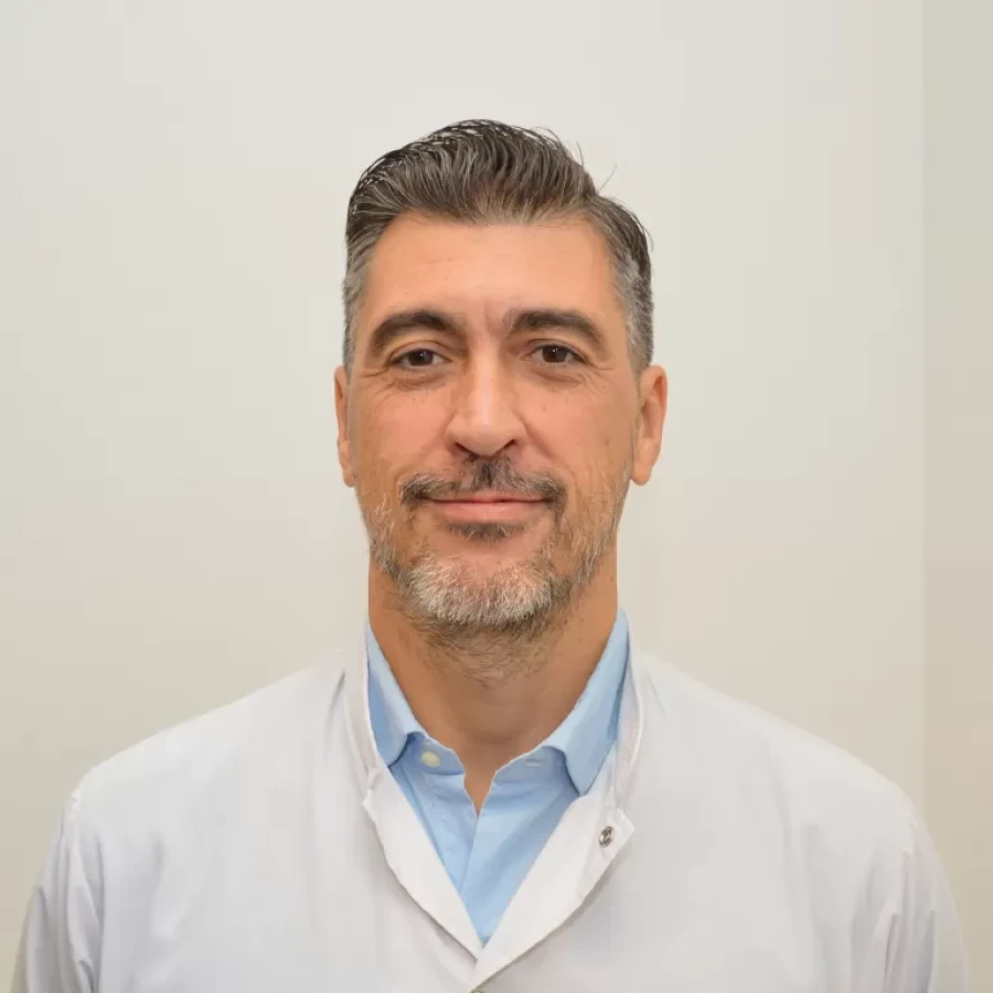 Dr. Pabo Vega, responsable de la disertaci&oacute;n.