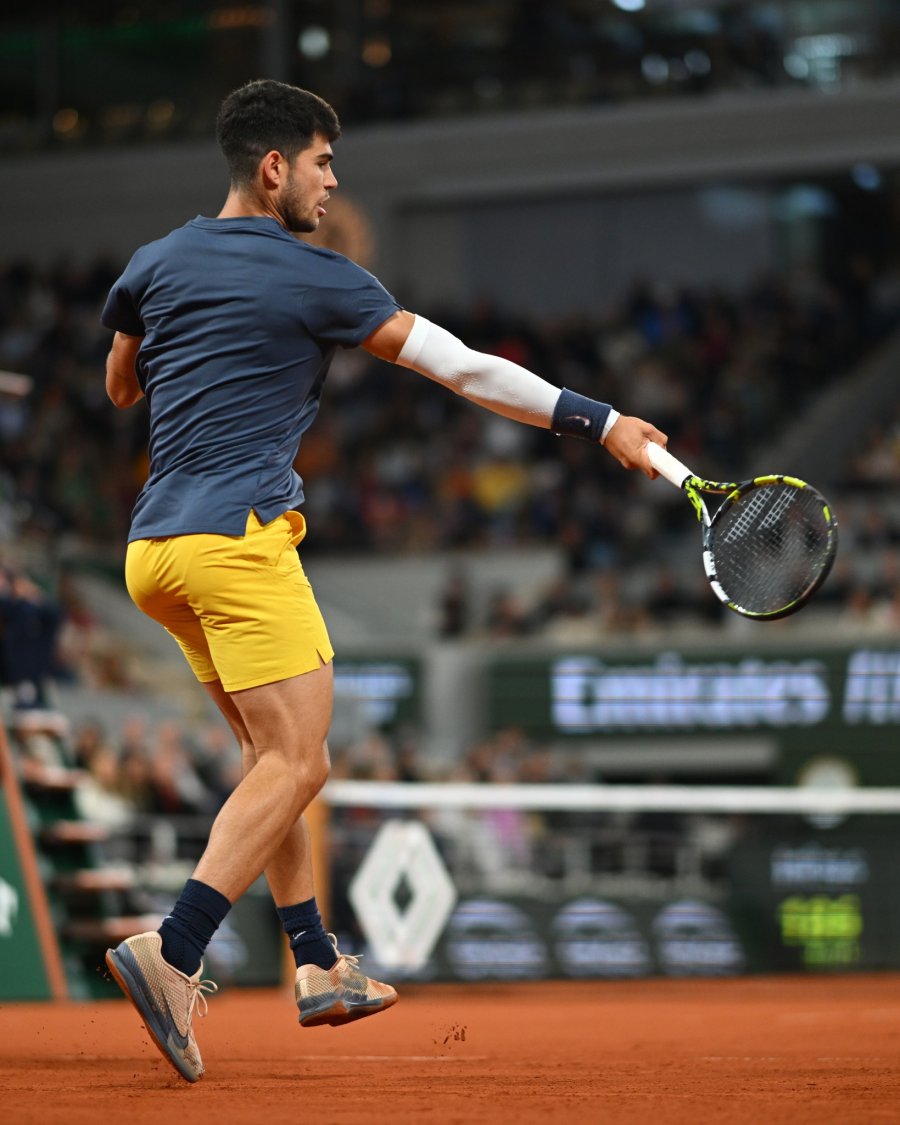 CANDIDATO./ Alcaraz avanza a paso firme.