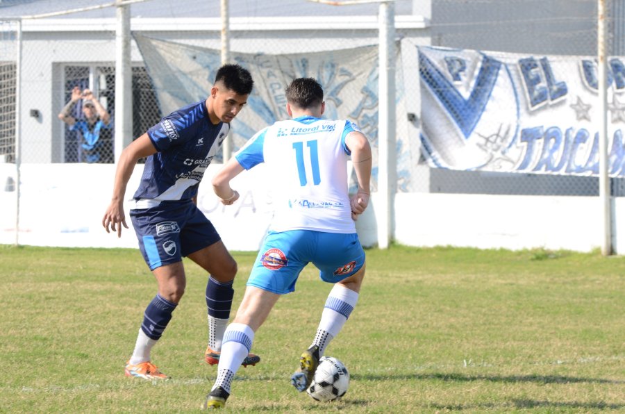 BEN HUR Y PEÑAROL JUEGAN EN BARRIO PARQUE