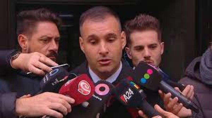 H&eacute;ctor Costa fue echado por el asesino de un peluquero.