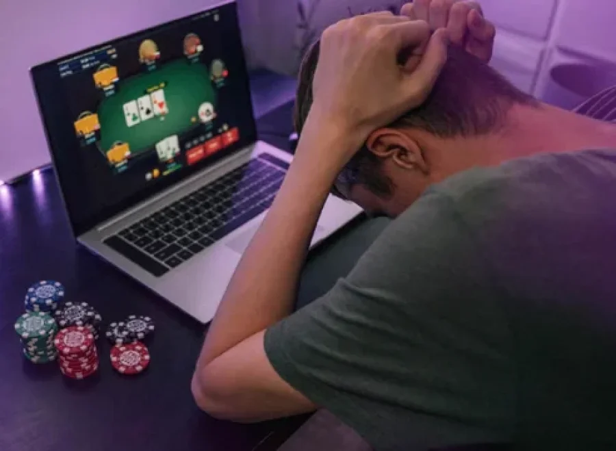 La adicción al juego crece entre los jóvenes, también menores de edad.