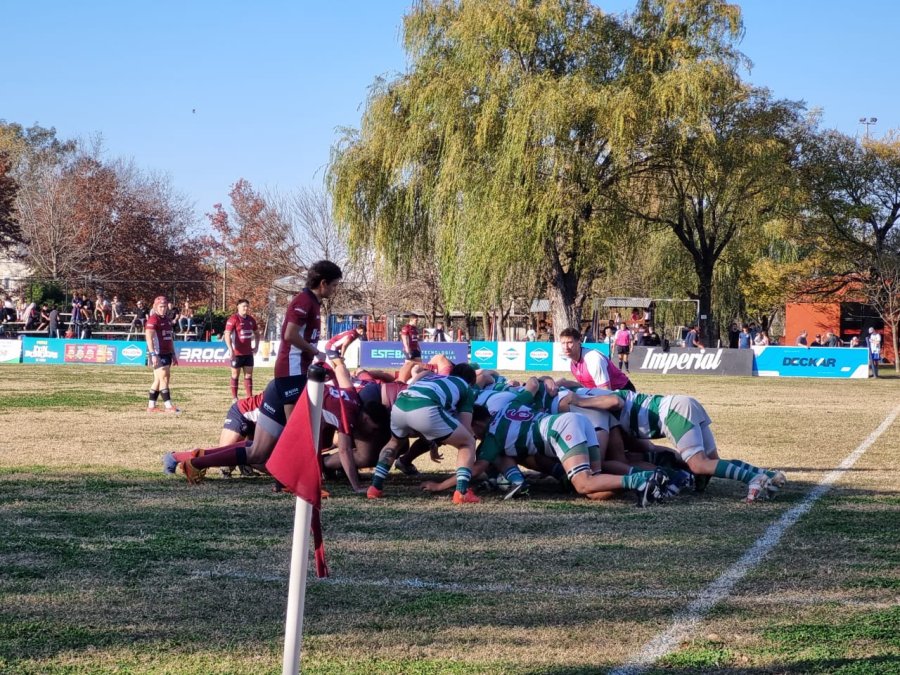 SE LE ESCAPO./ El Verde sufrió la segunda derrota en el torneo.