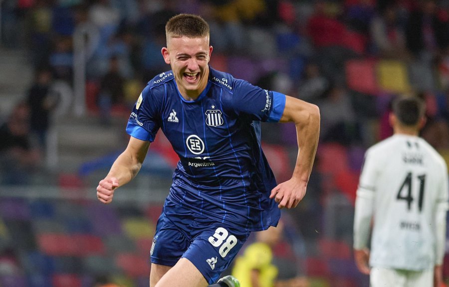 FESTEJO CORDOBES./ El cuarto lo hizo Albarracín.