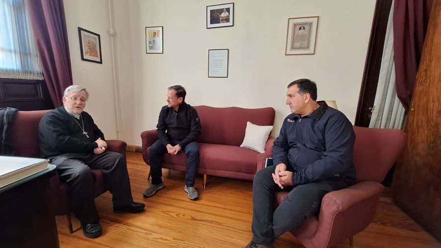 Sergio Aladio visit&oacute; al obispo, monse&ntilde;or Pedro Torres.