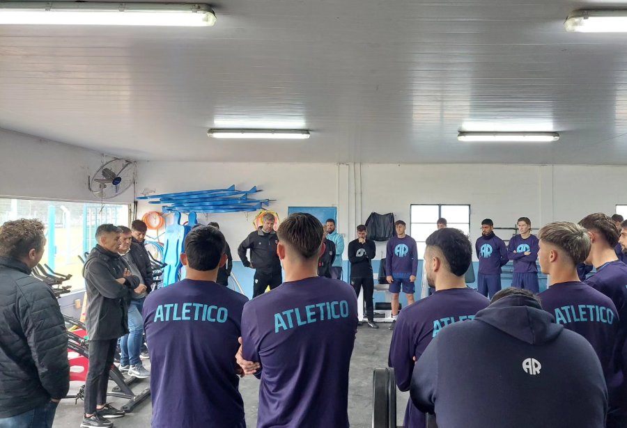 TOMA PROTAGONISMO./ Iván Juárez, el día que fue presentado al plantel como Director Deportivo.