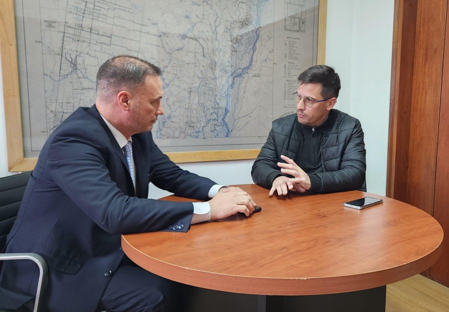 CONSTRUYENDO UN FUTURO SOLIDO. Viotti y Enrico, juntos en la reuni&oacute;n que se celebr&oacute; en la capital provincial.