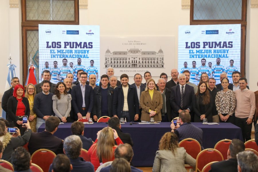 SERA UNA FIESTA./ El acto fue en Casa de Gobierno.