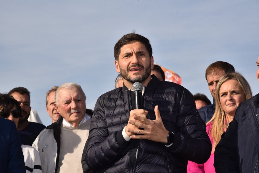 El gobernador Maximiliano Pullaro en Agroactiva.