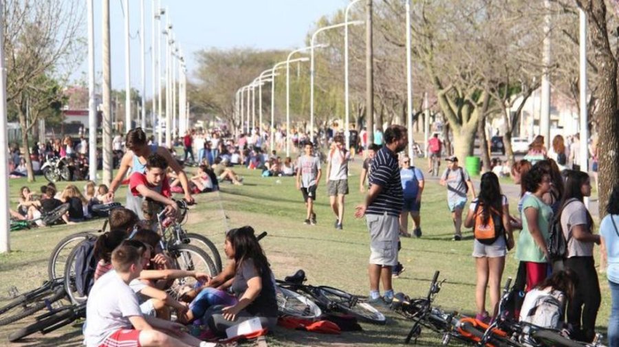 SABADO PRIMAVERAL. Pese a que falta poco para la llegada del invierno, la jornada fue ideal para disfrutar de actividades al aire libre.