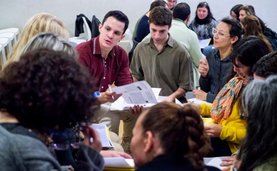 NO COMPARTE. Santa Fe no seguir&aacute; los mismo rumbo que Buenos Aires sobre la repitencia en el nivel secundario.