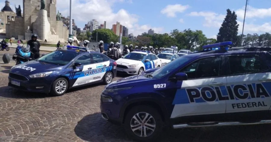 Los 27 agentes fueron trasladados en forma aérea a la ciudad de Buenos Aires para ser asistidos en el Hospital Churruca.