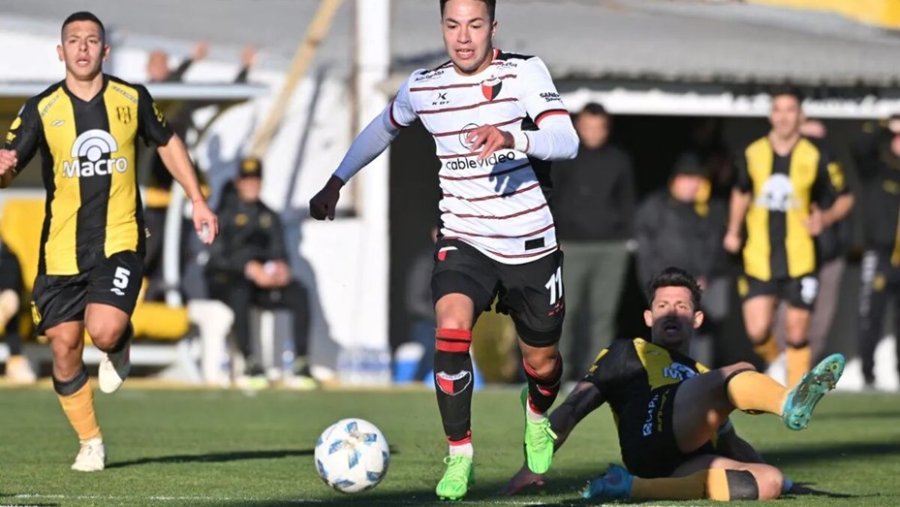 IGNACIO LAGO, EL EX ATLÉTICO, TRATA DE MARCAR LA DIFERENCIA