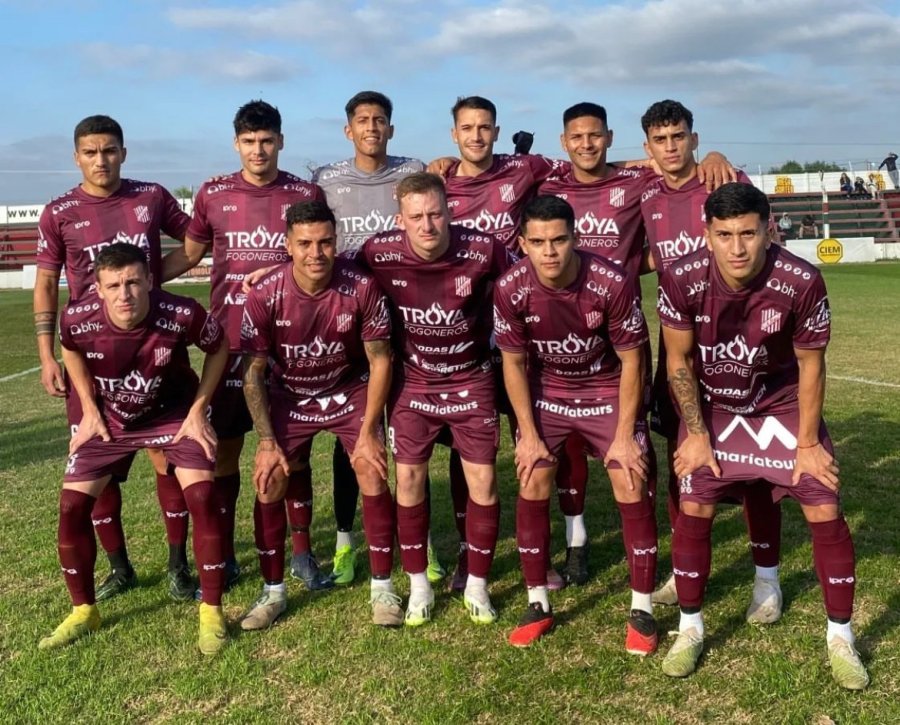 EL LEÓN IGUALÓ EN SU VISITA A SPORTIVO LAS PAREJAS