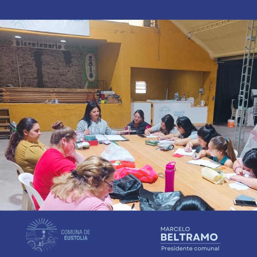 Un grupo de ni&ntilde;os participando de la actividad.