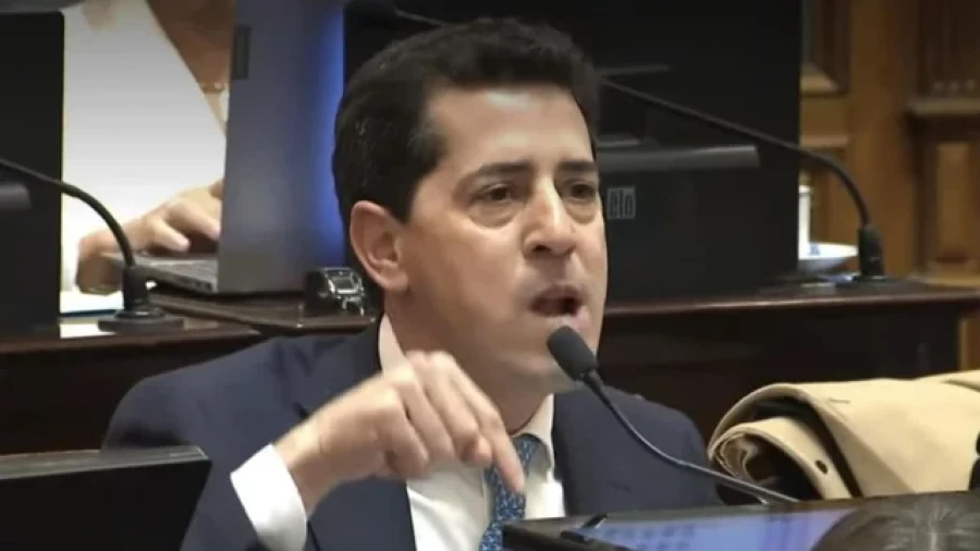 Wado de Pedro, senador nacional UP.