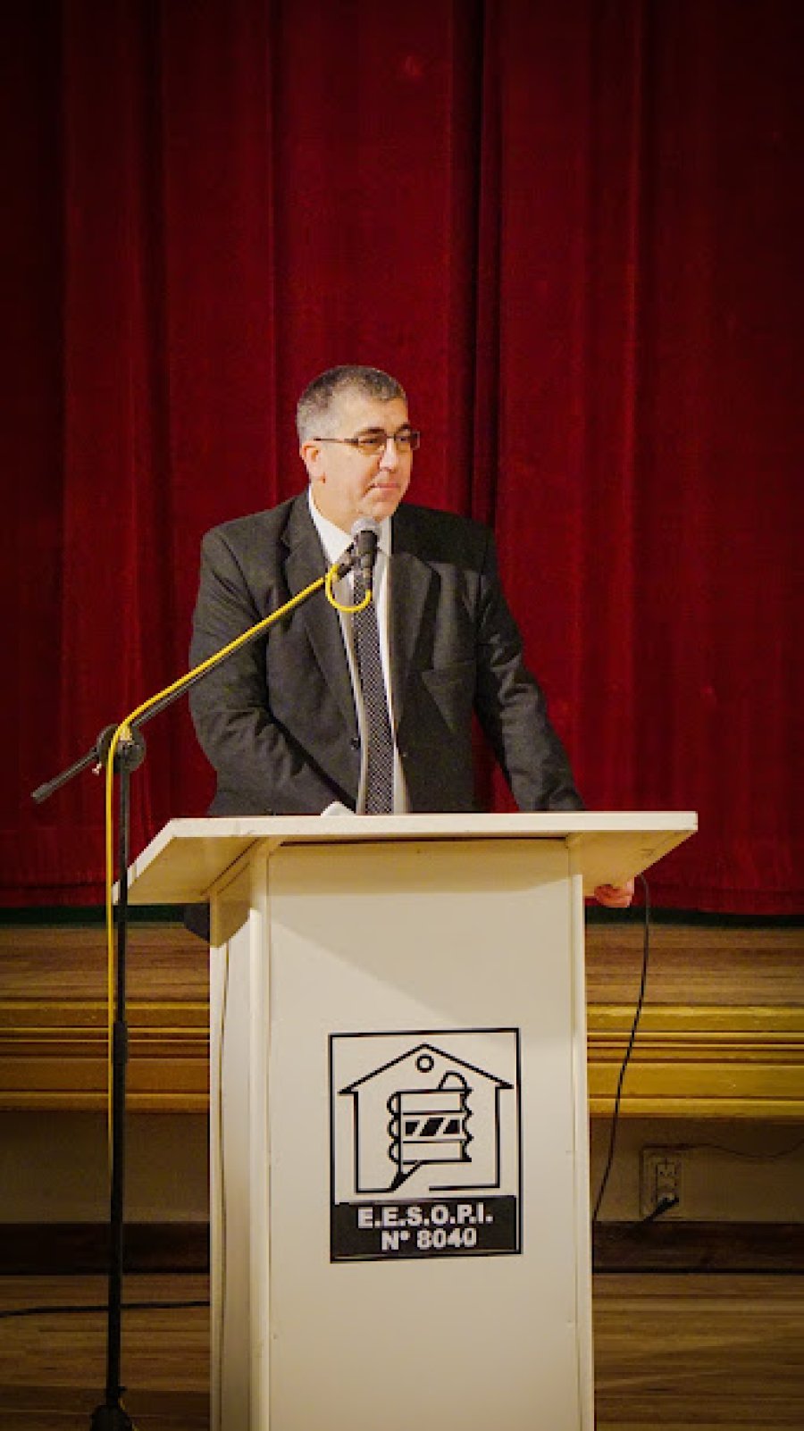 DISERTANTE. El Dr. Carlos Mar&iacute;a Vottero durante su exposici&oacute;n.