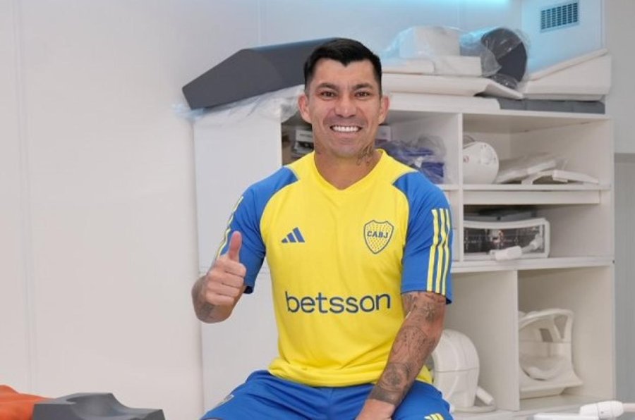 GARY MEDEL ES NUEVO REFUERZO DE BOCA