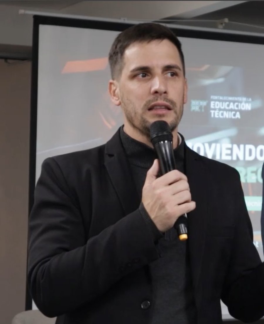 LEO VIOTTI.