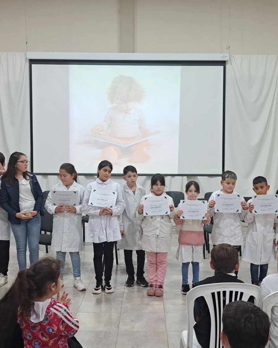 Algunos de los distinguidos en el acto.