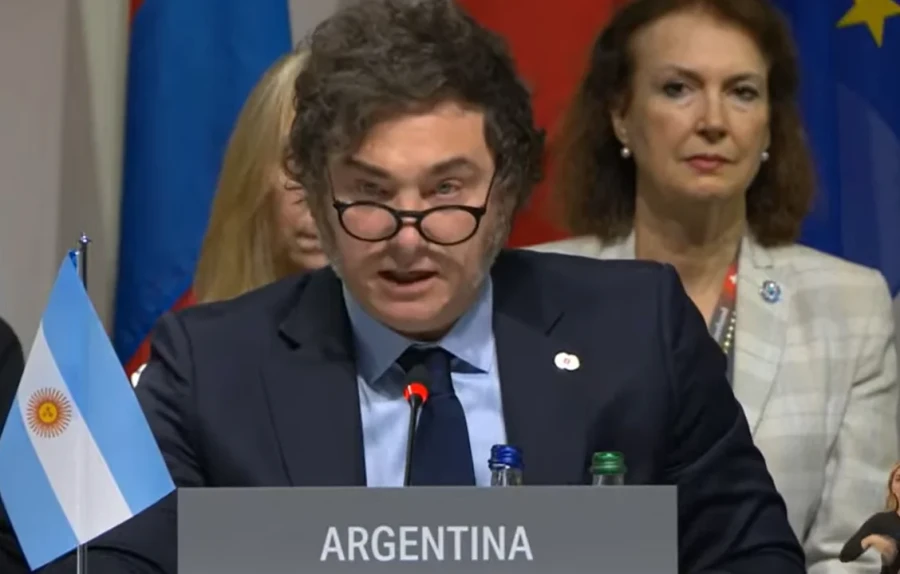 Reuni&oacute;n por la Ley Bases.