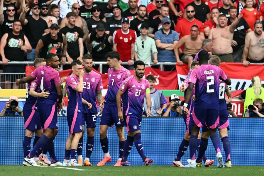 ALEMANIA VOLVIÓ A GANAR Y SE METIÓ EN OCTAVOS