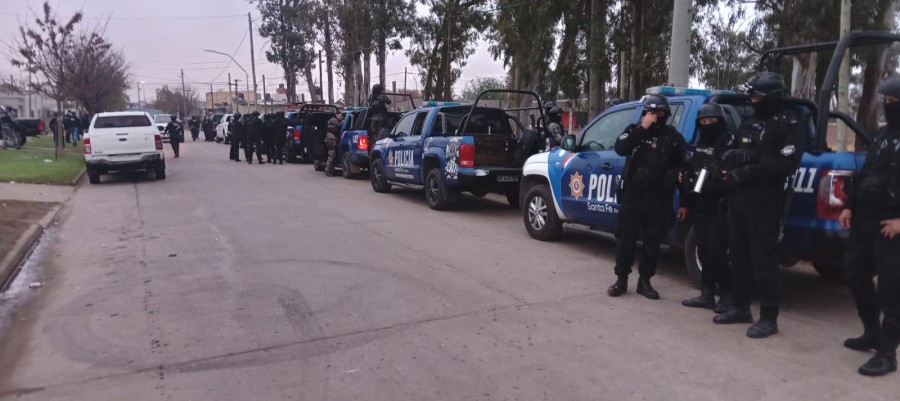 FUERZA POLICIAL. Además de PDI de Rafaela, Sunchales y San Cristóbal, colaboraron en los procedimientos Microcrimen y Grupo de Operaciones Tácticas (GOT) de distintas unidades regionales.