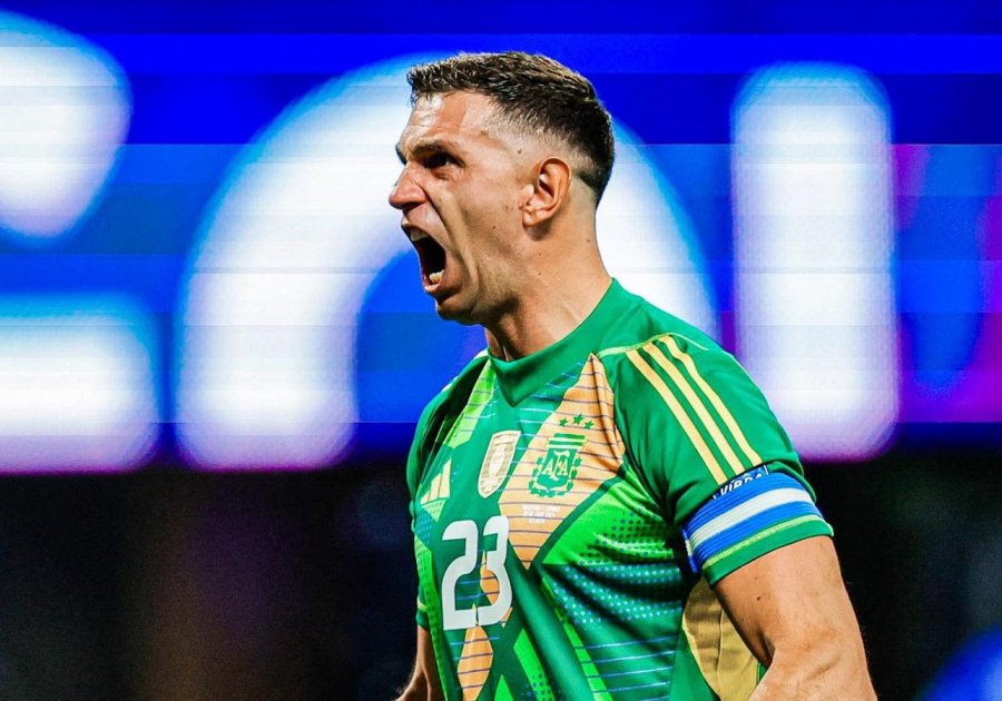 EL DIBU MARTÍNEZ TUVO UNA GRAN ACTUACIÓN EN EL JUEGO ANTE CANADÁ