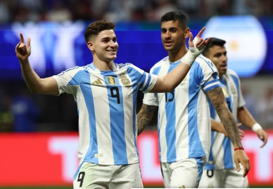 JULI&Aacute;N &Aacute;LVAREZ ABRIÓ EL CAMINO DE LA VICTORIA ALBICELESTE