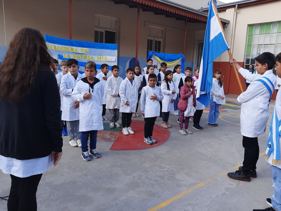 Los alumnos de cuarto grado, protagonistas de la ceremonia.