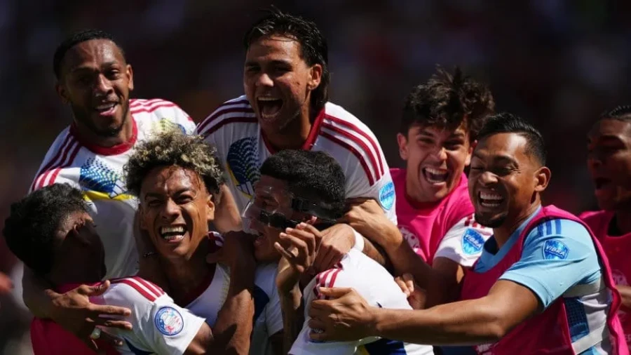 ARRIBA LA VINOTINTO./ Reaccionó y se llevó el triunfo.