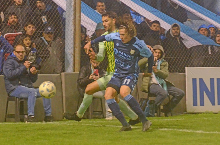 ATLÉTICO DE RAFAELA CAYÓ CON ALDOSIVI EN EL MONUMENTAL