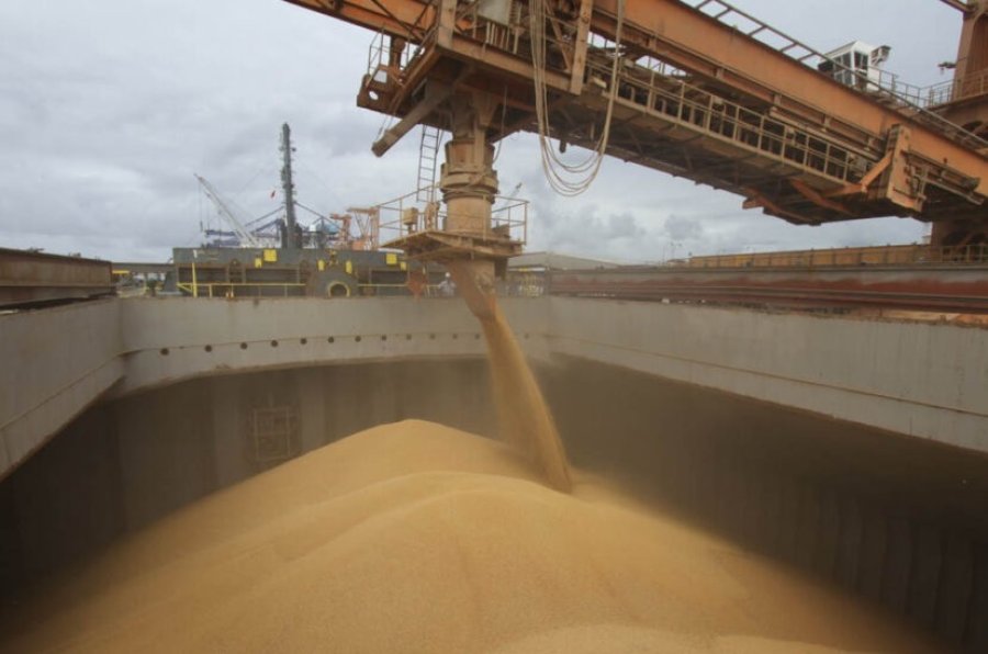 EXPORTACIONES. El complejo agroindustrial granario es el principal ingreso de divisas del país.