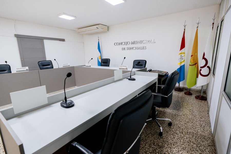 La sala de sesiones Mirta Rodr&iacute;guez.